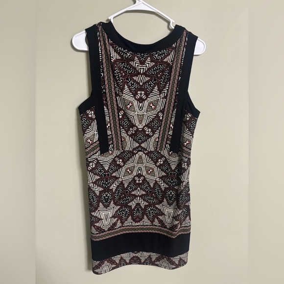 BCBG Maxazria Dress Sleeveless Mini Geometric Kaleidoscope Size Medium 8-10 New - Picture 3 of 8